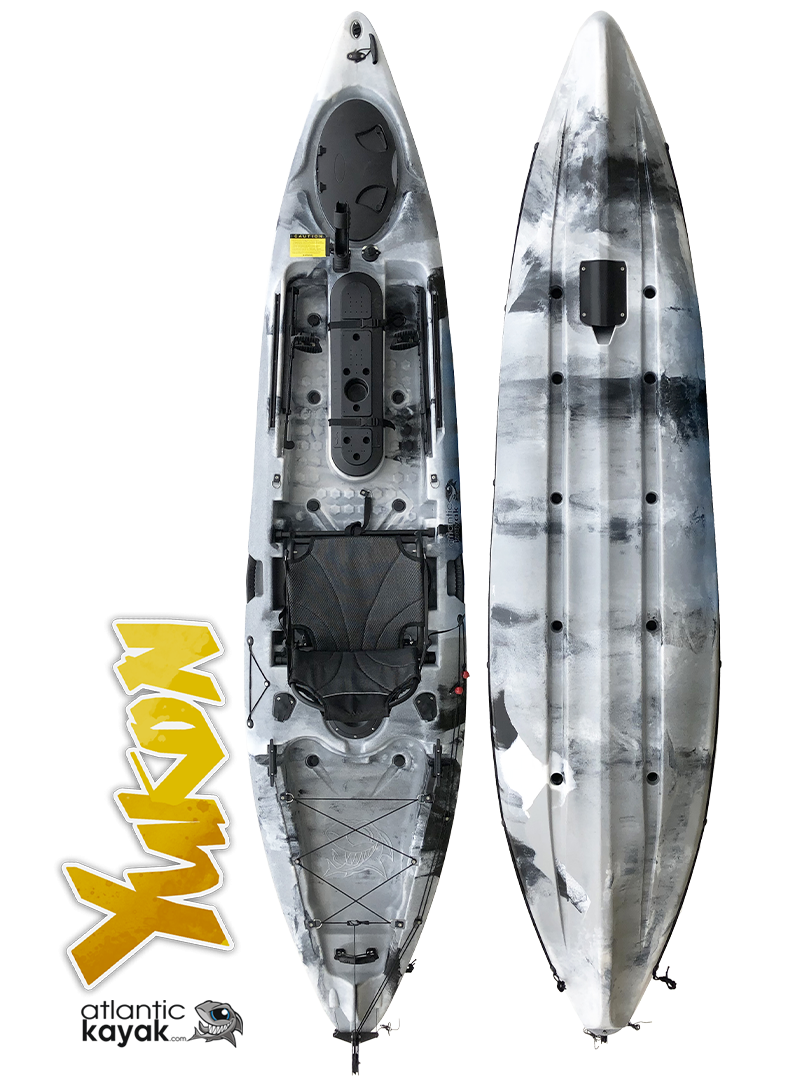 Kayak de pesca modelo Yukon con silla de aluminio y timón completo